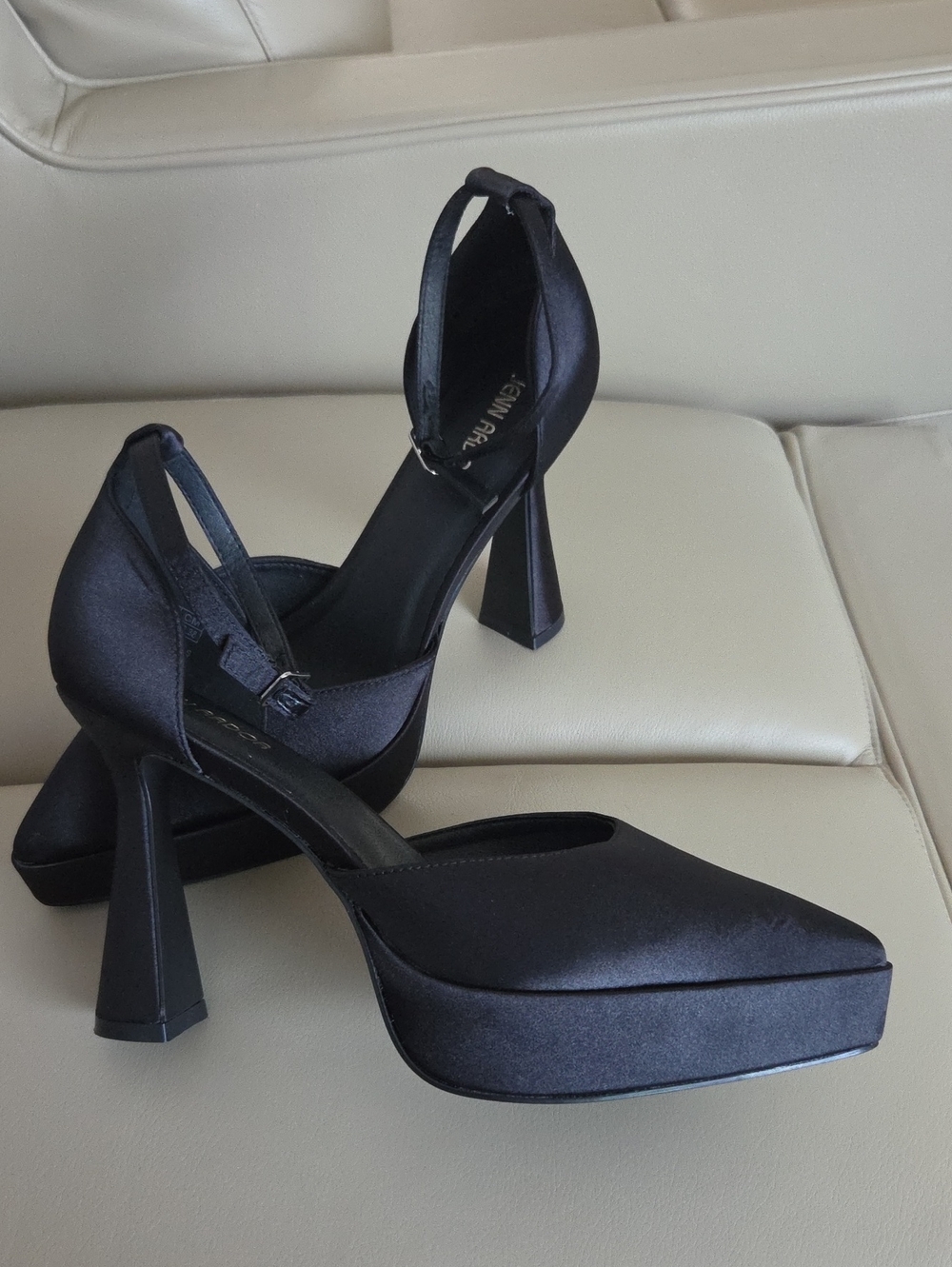 Jenn Ardor Black Satin Platform Ankle-Strap Pumps Pointed Toe Size 10M